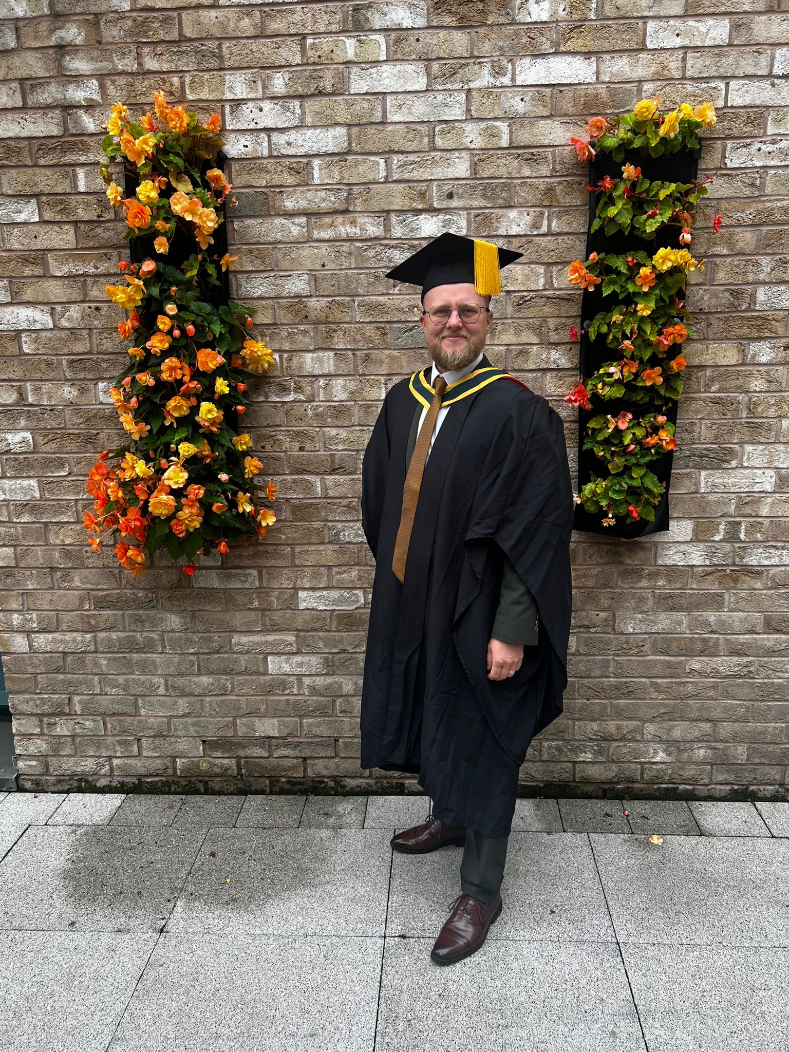 Ginteras Valle Graduation